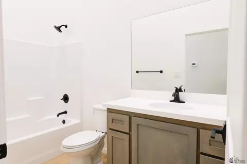 Bath - 7518 E 24 Pl, Yuma, AZ 85365 photo 1 of 8