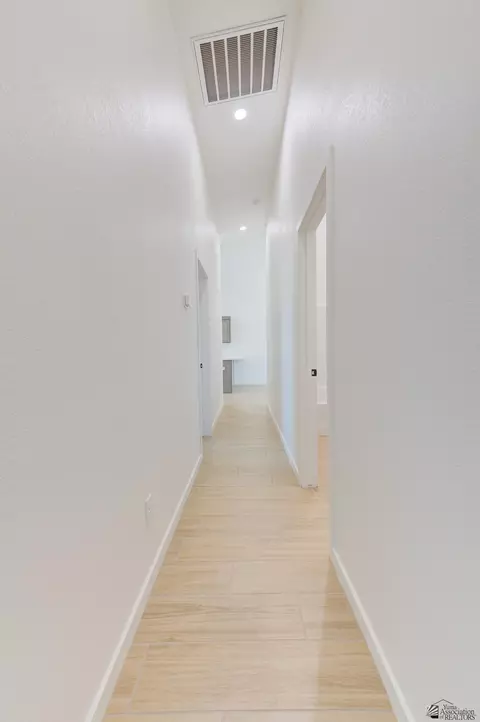 Entry Way - 7518 E 24 Pl, Yuma, AZ 85365 photo 2 of 3