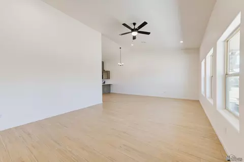 Living - 7518 E 24 Pl, Yuma, AZ 85365 photo 1 of 4