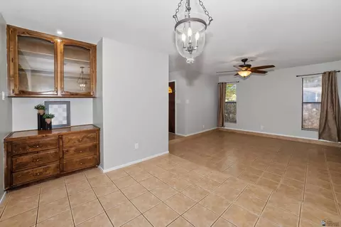 Living - 3420 E Rubio Ln, Yuma, AZ 85365 photo 2 of 5