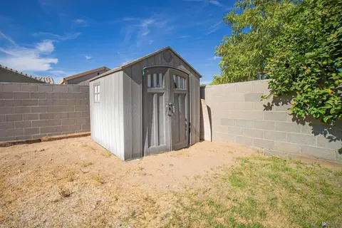 Exterior - 3420 E Rubio Ln, Yuma, AZ 85365 photo 6 of 9