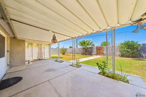 Exterior - 2010 E 25 Pl, Yuma, AZ 85365 photo 2 of 7