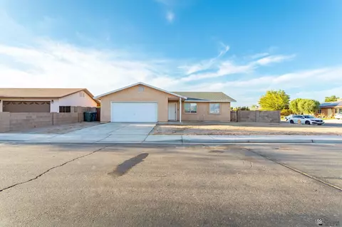 Exterior - 8576 E 39 Pl, Yuma, AZ 85365 photo 6 of 7