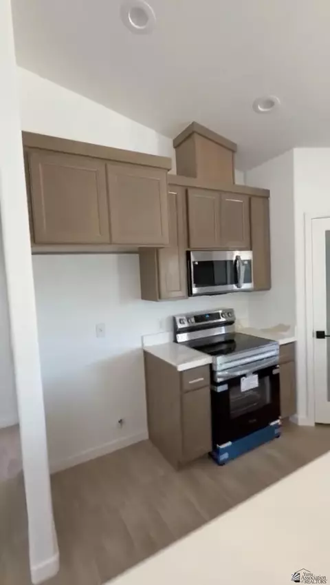 10744 E 46 Pl, Yuma, AZ 85367 photo 2