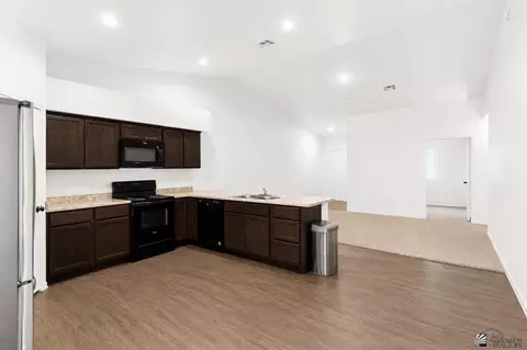 Entry Way - 7343 E 37 St, Yuma, AZ 85365 photo 2 of 4