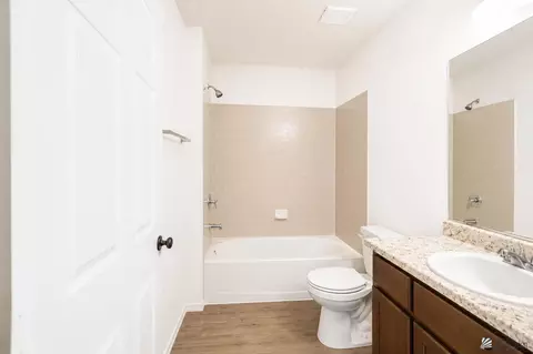 Bath - 7343 E 37 St, Yuma, AZ 85365 photo 3 of 3