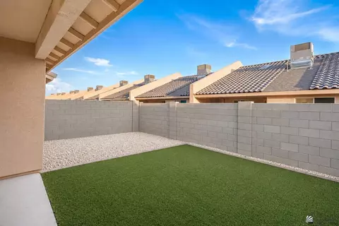 Exterior - 7343 E 37 St, Yuma, AZ 85365 photo 4 of 8
