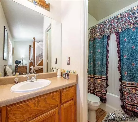Bath - 8596 E 26 Pl, Yuma, AZ 85365 photo 1 of 3