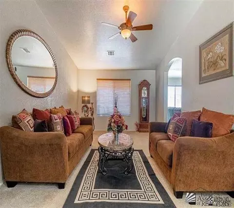 Living - 8596 E 26 Pl, Yuma, AZ 85365 photo 2 of 3