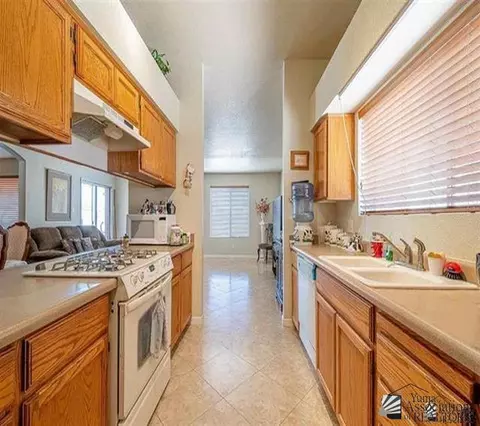 Kitchen - 8596 E 26 Pl, Yuma, AZ 85365 photo 1 of 2