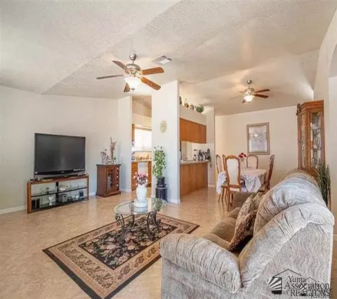 Living - 8596 E 26 Pl, Yuma, AZ 85365 photo 3 of 3