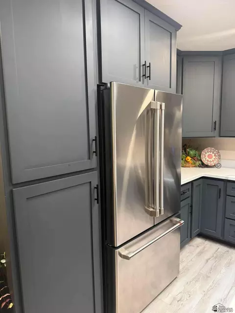 Kitchen - 653 E 25 St, Yuma, AZ 85365 photo 4 of 5