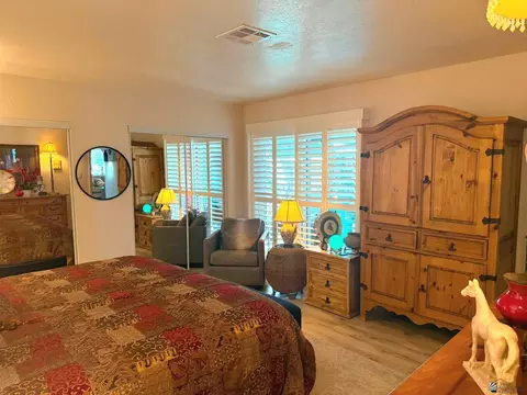 Bedroom - 653 E 25 St, Yuma, AZ 85365 photo 2 of 3