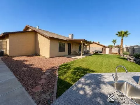 Exterior - 6321 E 40 Ln, Yuma, AZ 85365 photo 3 of 4