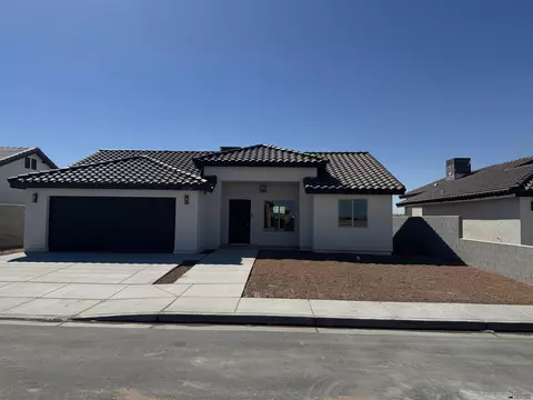 4953 E Ortega St, San Luis, AZ 85336