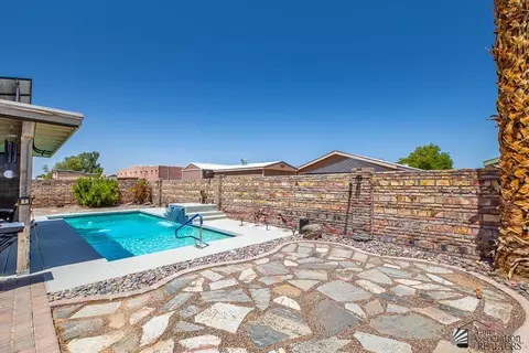 Exterior - 10324 E 38 St, Yuma, AZ 85365 photo 10 of 13