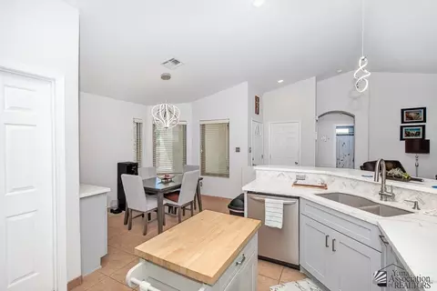 Kitchen - 10324 E 38 St, Yuma, AZ 85365 photo 1 of 5