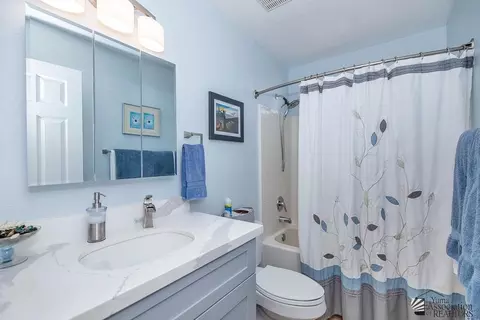 Bath - 10324 E 38 St, Yuma, AZ 85365 photo 1 of 3