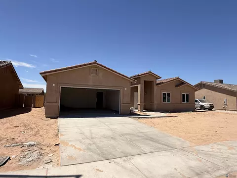 7147 E 45 St, Yuma, AZ 85365 photo 2