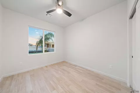 Bedroom - 10570 E 46 Pl, Yuma, AZ 85367 photo 4 of 5