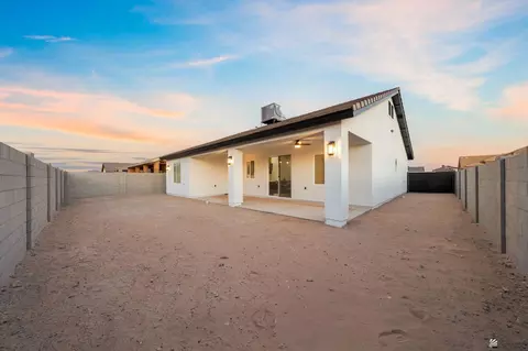 Exterior - 10570 E 46 Pl, Yuma, AZ 85367 photo 5 of 5