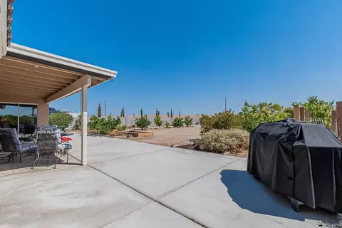 Exterior - 6303 E 43 Pl, Yuma, AZ 85365 photo 4 of 13