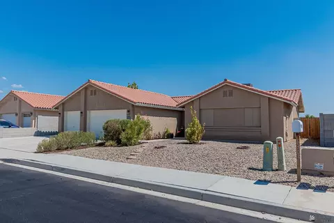 Exterior - 6303 E 43 Pl, Yuma, AZ 85365 photo 2 of 13