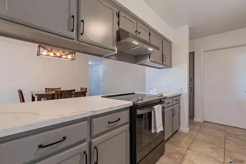 Kitchen - 6303 E 43 Pl, Yuma, AZ 85365 photo 3 of 3