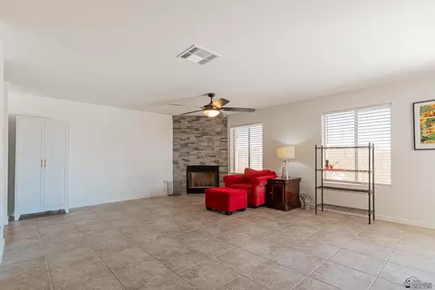 Living - 6303 E 43 Pl, Yuma, AZ 85365 photo 1 of 3
