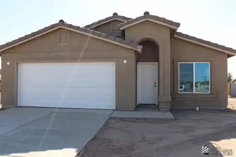 1209 S San Joaquin, Somerton, AZ 85350