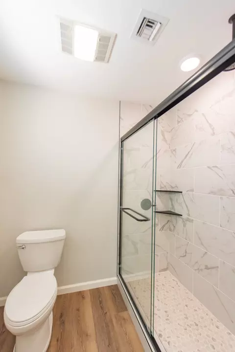 Bath - 2187 E 27 Way, Yuma, AZ 85365 photo 5 of 6