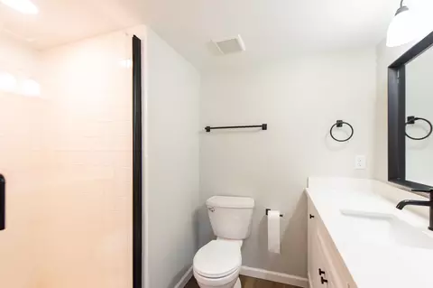 Bath - 2187 E 27 Way, Yuma, AZ 85365 photo 1 of 6