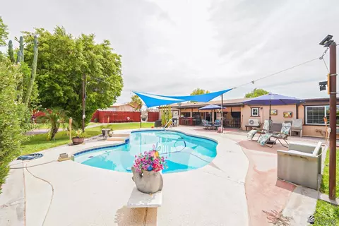 36120 E Antelope Dr, Wellton, AZ 85356