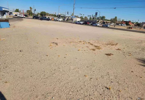 415 E 32 St, Yuma, AZ 85364 photo 6