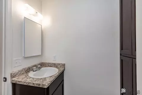 Bath - 7364 E 38 St, Yuma, AZ 85365 photo 1 of 4