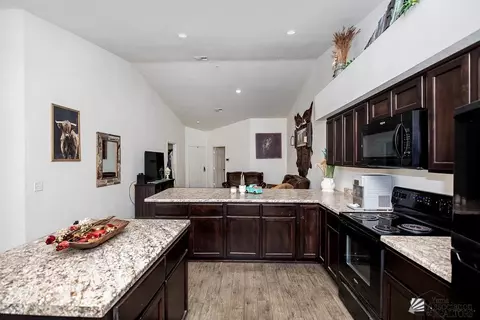 Kitchen - 7364 E 38 St, Yuma, AZ 85365 photo 2 of 4