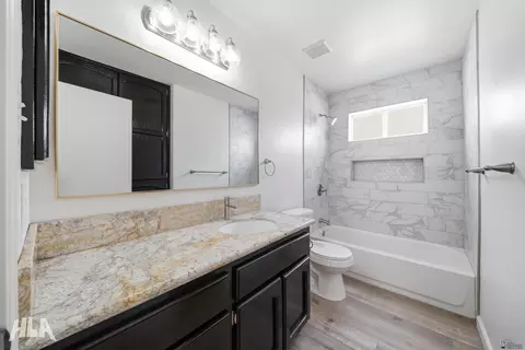 Bath - 3534 E Rubio Ln, Yuma, AZ 85365 photo 1 of 3