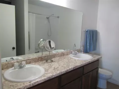 Bath - 7280 E 38 St, Yuma, AZ 85365 photo 1 of 4