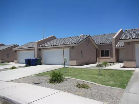 Exterior - 7280 E 38 St, Yuma, AZ 85365 photo 2 of 5