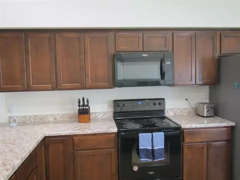Kitchen - 7280 E 38 St, Yuma, AZ 85365 photo 2 of 10