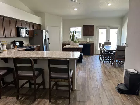 Kitchen - 7280 E 38 St, Yuma, AZ 85365 photo 1 of 10