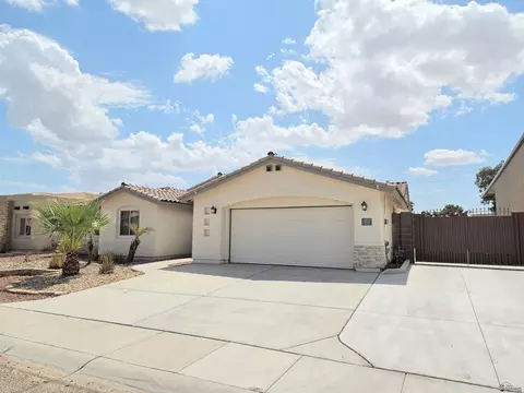 Exterior - 11611 E 28 Pl, Yuma, AZ 85367 photo 3 of 10
