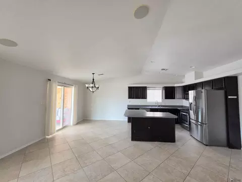 Kitchen - 11611 E 28 Pl, Yuma, AZ 85367 photo 1 of 3