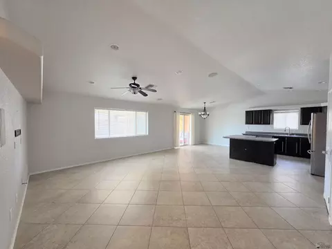 Living - 11611 E 28 Pl, Yuma, AZ 85367 photo 1 of 2