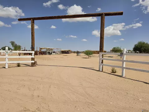 000 S Ethridge Ave, Wellton, AZ 85356
