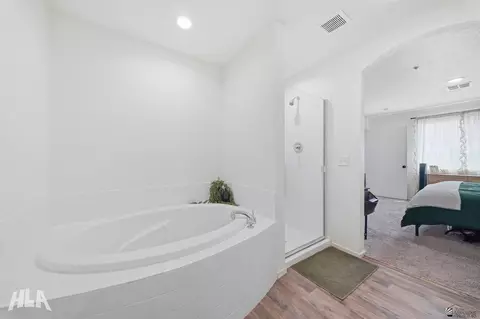 Bath - 7329 E 38 St, Yuma, AZ 85365 photo 1 of 2