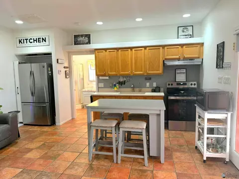 Kitchen - 13686 E 49 St, Yuma, AZ 85367 photo 2 of 7