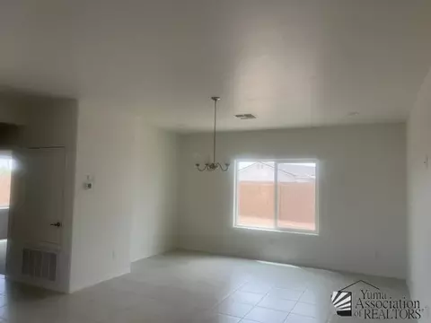 3323 W 36 Pl, Yuma, AZ 85365 photo 3