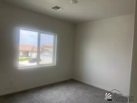 3323 W 36 Pl, Yuma, AZ 85365 photo 9
