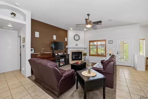 Living - 10411 E 39 St, Yuma, AZ 85365 photo 1 of 2